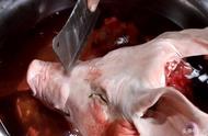 最简单的卤猪头肉做法（教你在家自己卤）