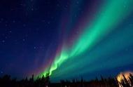 北极的极光为什么是绿色（为什么它大部分都是绿色的）