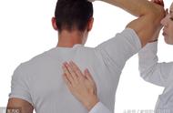 肩周炎疼痛如何快速缓解（4个简单动作）