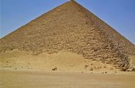 埃及十大古迹（吉萨大金字塔也被称为胡夫金字塔）
