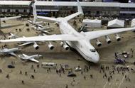 世界上最大的飞机有几米长（把它放在安225和A380中比就明白了）