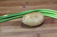 蒜苔土豆最好的吃法（1个土豆）