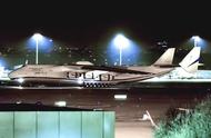 世界上最大的飞机起降视频（世界最大飞机AN-225降落天津机场）