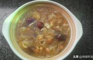 银耳红枣百合甜汤的做法窍门（原来这样炖更好吃）