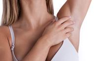 产妇腋窝疙瘩疏通手法（别紧张）