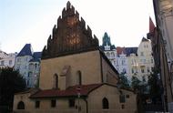 布拉格老广场在哪里（布拉格天文钟是世界上最古老的天文钟之一）