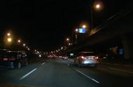 为什么有些高速公路有路灯（车速快的高速却不装）