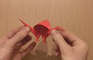 如何制作千纸鹤?（带你学习如何制作有腿千纸鹤的方法）