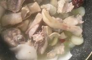 海南椰子水煮鸡的做法（汤鲜浓郁）