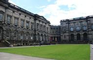 爱丁堡大学国际学生学费标准（保录取上QS排名世界第15的爱丁堡大学）